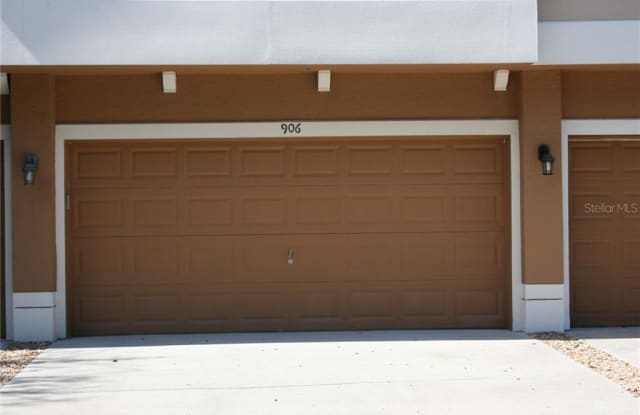 906 ASHWORTH OVERLOOK DRIVE - 906 Ashworth Overlook Drive, Apopka, FL 32712