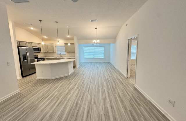 528 Cherry Creek Way Gallery 2
