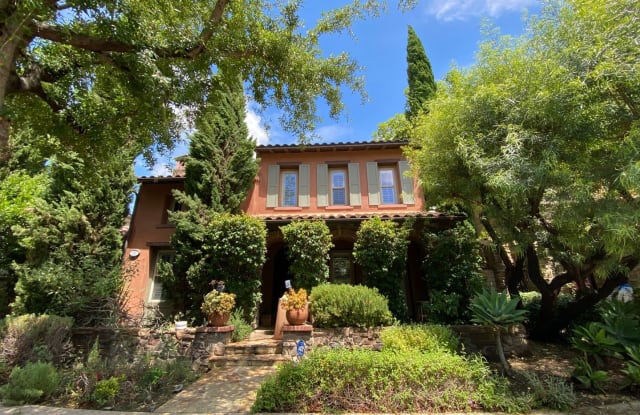 33 Triple Leaf - 33 Triple Leaf, Irvine, CA 92620