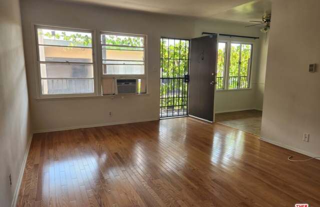 939 N Stanley Ave unit: 6 photos photos