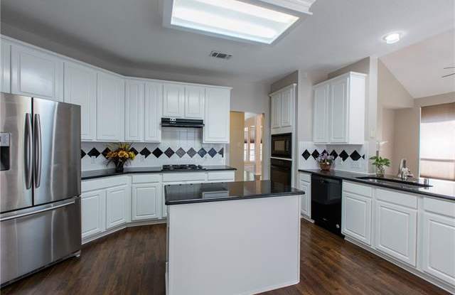1415 Constellation Drive Gallery 4