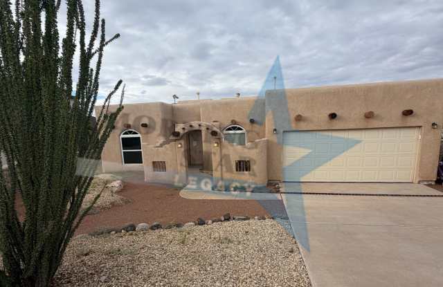 Southwestern Beauty - Excellent location! photos photos