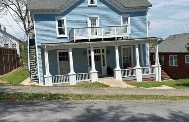 507 E 2nd photos photos