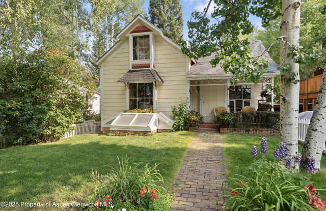 214 W Hyman Avenue photos photos