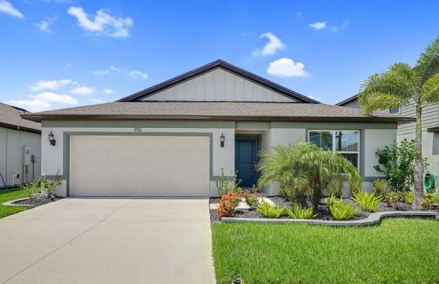 910 GOLDEN SHINER AVENUE photos photos