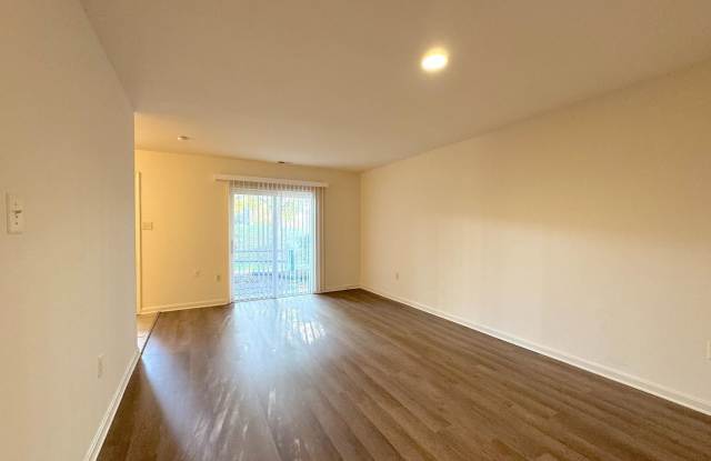4659 LOGSDON Drive Gallery 4