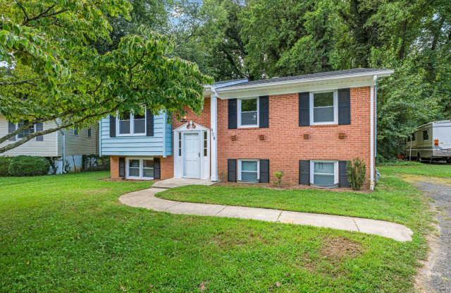 Available now! UDPATED 3 bed 2 bath home in Severna Park Gallery 1
