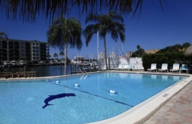 255 Dolphin Point Gallery 3