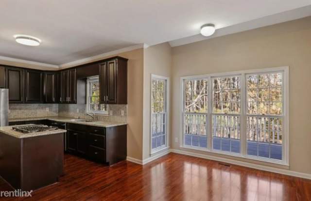 1101 Pebble Bend Dr Gallery 2
