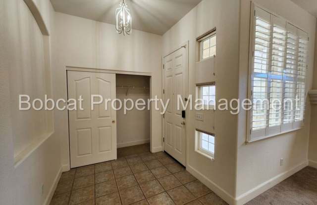 2932 Oxbow Dr Gallery 4