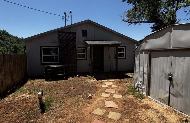 1718 25th Street - B - 1718 25th Street, Lubbock, TX 79411 1718 25th Street - B - 1718 25th Street, Lubbock, TX 79411