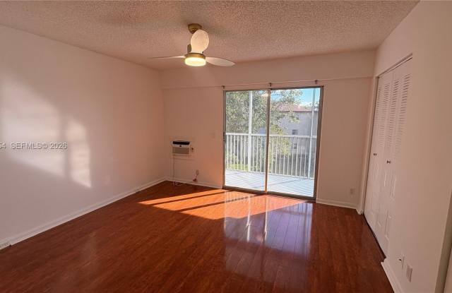 13350 SW 1st St photos photos