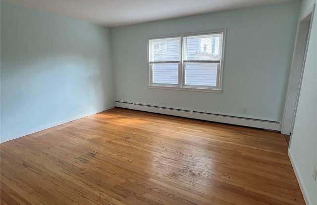 47 Washington Avenue N photos photos