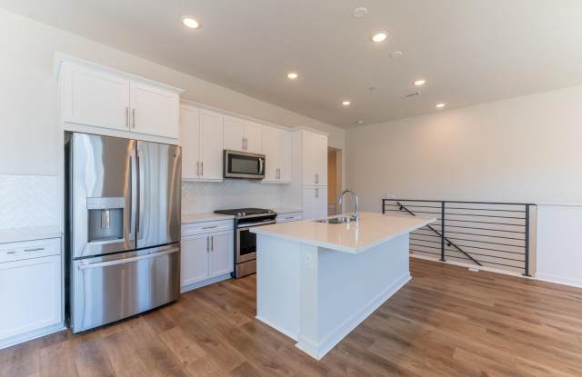 Otay Ranch  3 bd /2 ba Newer Condo w Garage, Laundry + More! photos photos