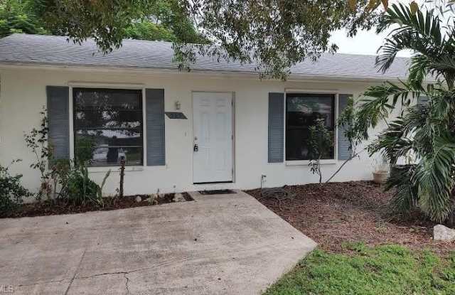 585 106th Ave N photos photos 585 106th Ave N photos photos