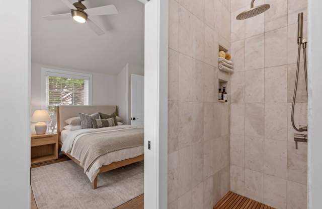 Exquisitely renovated San Souci 2-Bedroom with private garage Gallery 4