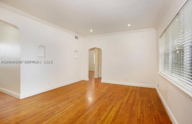 237 Madeira Ave Gallery 4