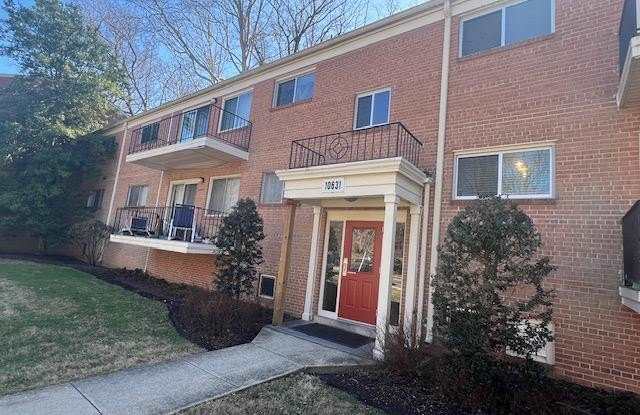 10631 WEYMOUTH ST # 3 photos photos