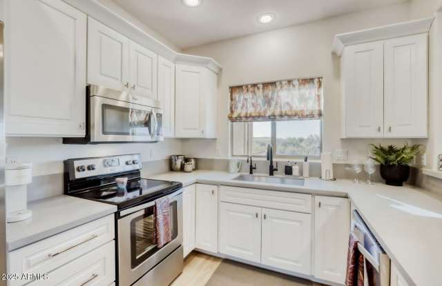 8880 E PARAISO Drive unit: 213 Gallery 3