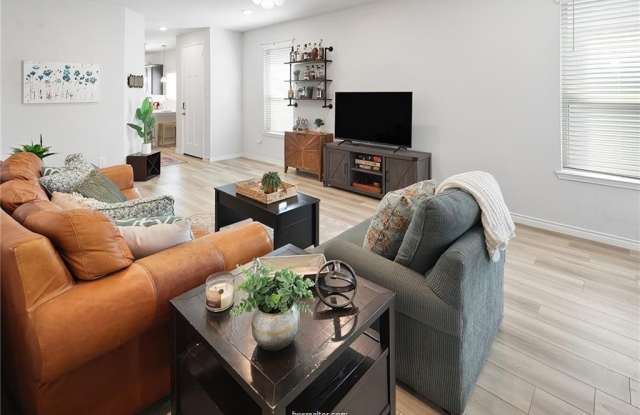 1079 Toledo Bend Drive photos photos