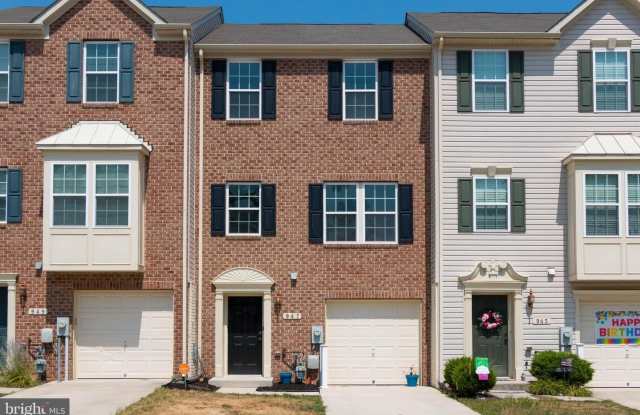 947 CHASE WALK Gallery 1