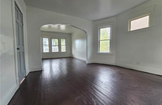 67 Moeller Street Gallery 4