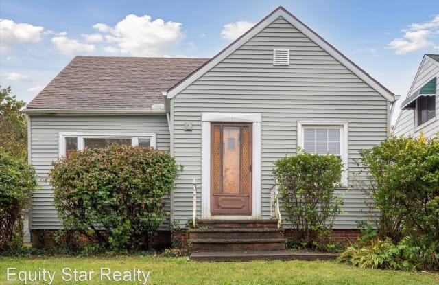 15000 KREMS AVE - 15000 Krems Avenue, Maple Heights, OH 44137