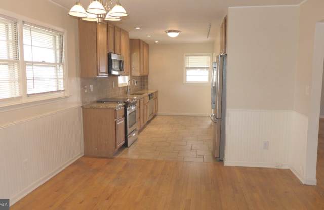 93 GREAT LAKE Drive Gallery 4