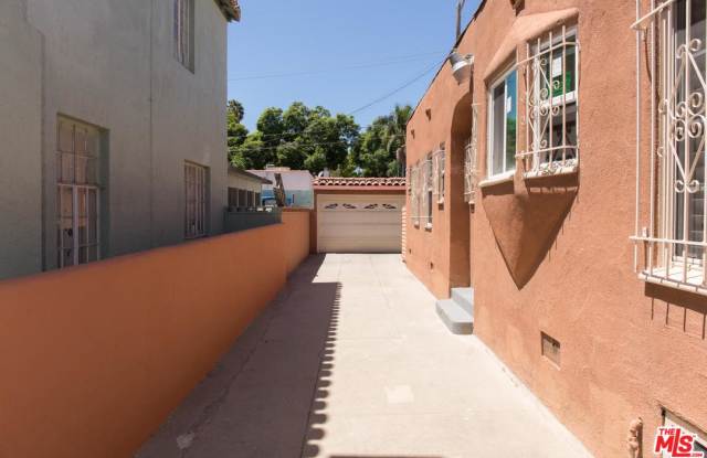 4117 11TH Avenue Gallery 2