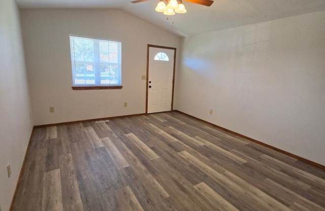 Great area and close to Main st! Gallery 4