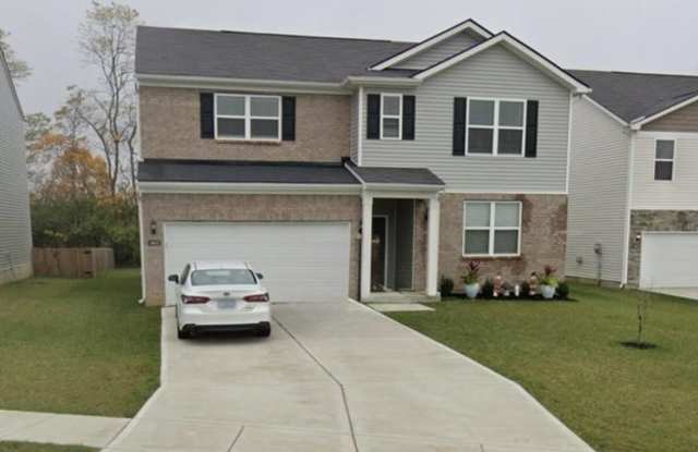 4012 White Pine Ln Gallery 1