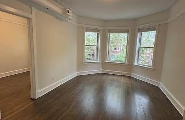 6220 N wayne Avenue Gallery 4