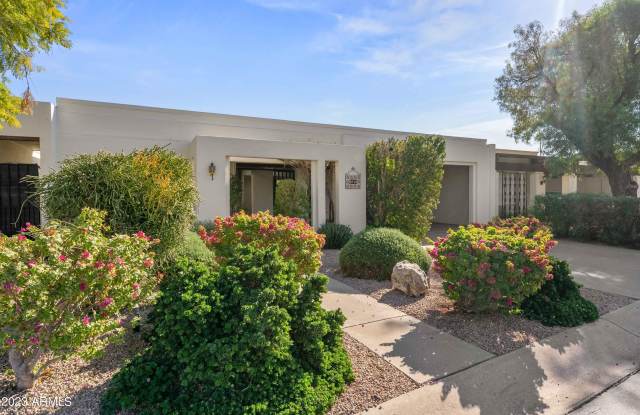 6815 N 73RD Street photos photos