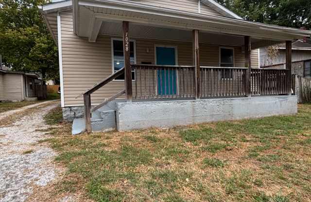 ** Available Now Large 3 Bedroom House on North Grant photos photos