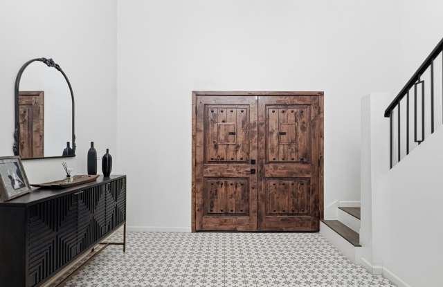 871 Country Club Road Gallery 4