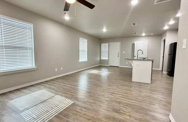 Cozy 3/2 In East Lubbock! Gallery 3