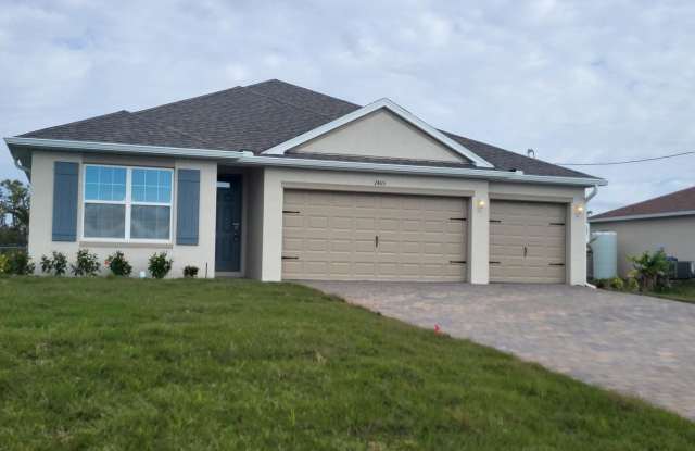 New construction home offering 4 bedrooms 3 full baths 3 car garage fenced backyard 2020 square feet photos photos