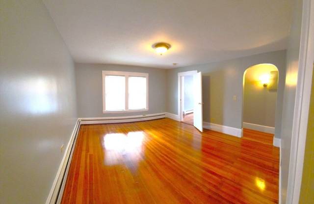 85 Harvey unit: 2 photos photos