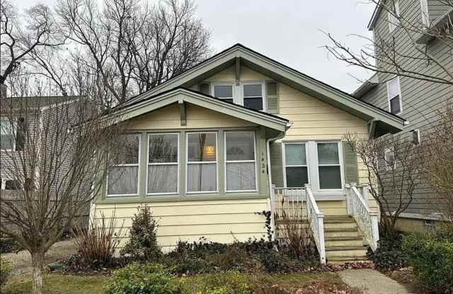 Charming Birmingham Ranch Walk to Downtown! photos photos