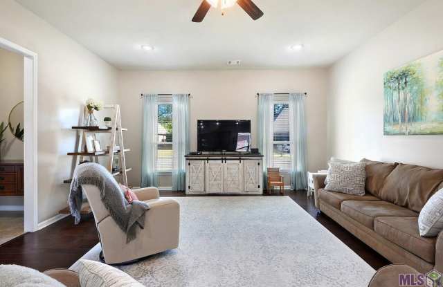 644 Greenwich Dr. photos photos