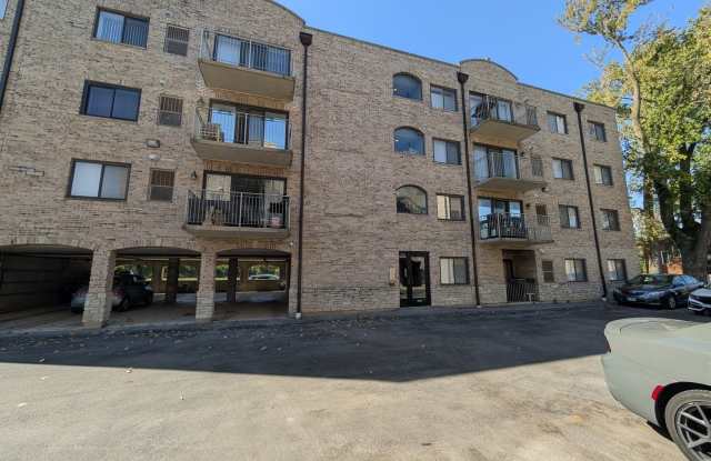 7335 W Oakwood Avenue - 7335 Oakwood Avenue, Lyons, IL 60534