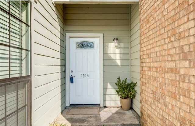 1914 Shadowood Trail Gallery 2