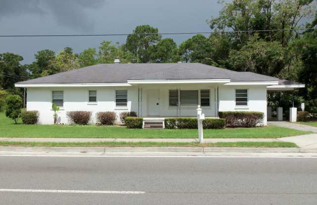 Three Bedroom Home on Southside with Large Lot! photos photos