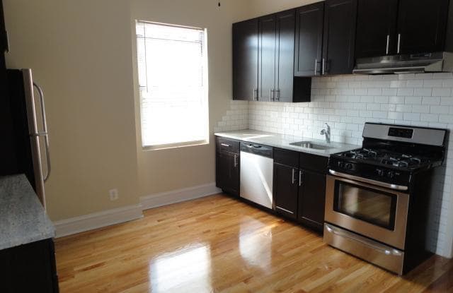 847 W Wellington photos photos