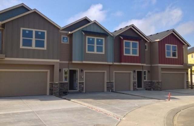 213 N 33rd Ct - 213 North 33rd Court, Ridgefield, WA 98642
