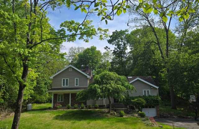 110 Lime Kiln Gallery 1