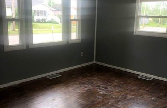 Newly updated 2 bed 1 bath home on Lynwood Ottumwa Gallery 4