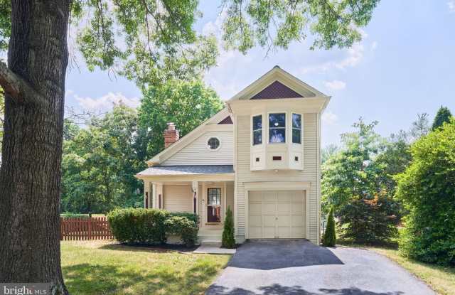 4 BENTMOOR COURT photos photos