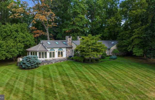 451 MERLIN Road photos photos