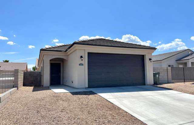 Great 3 Bedroom Home near Hualapai School! photos photos